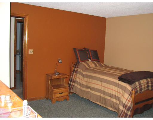 126 Barre Road Hubbardston, MA 01452 - Photo 21 of 28 Gallery Image 21