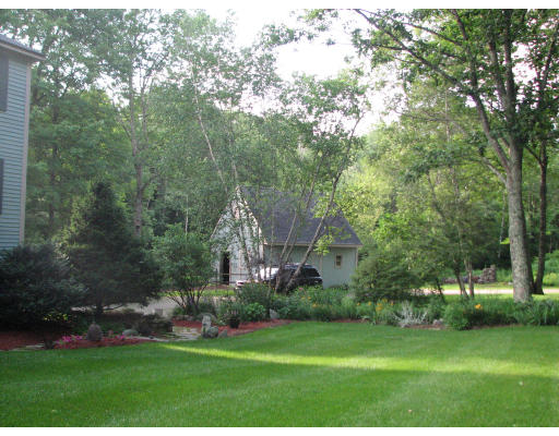 126 Barre Road Hubbardston, MA 01452 - Photo 24 of 28 Gallery Image 24