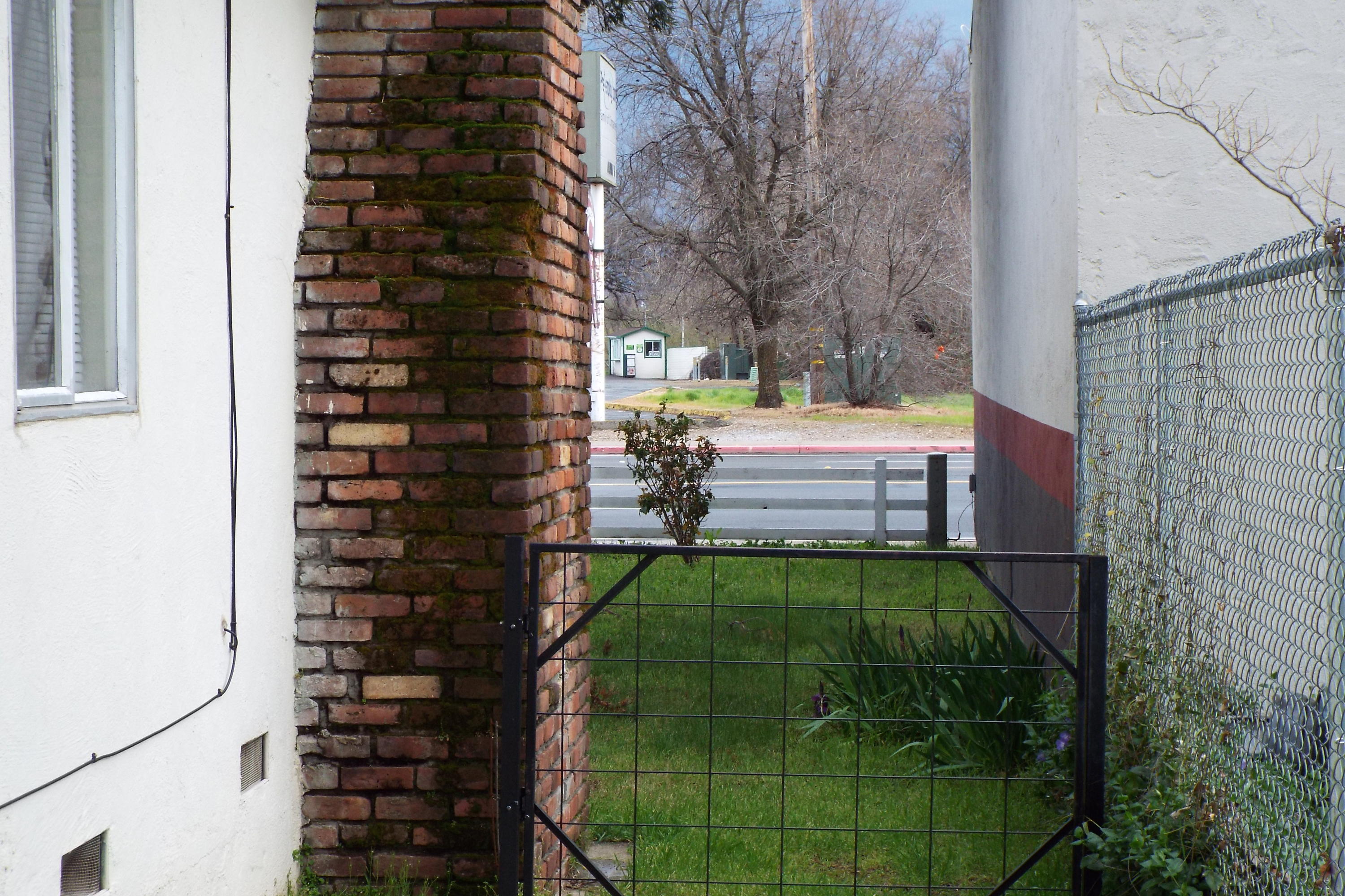 2270 Balls Ferry Road Anderson, CA 96007 - Photo 21 of 23 2266, 2270 Balls Ferry, Anderson (14)