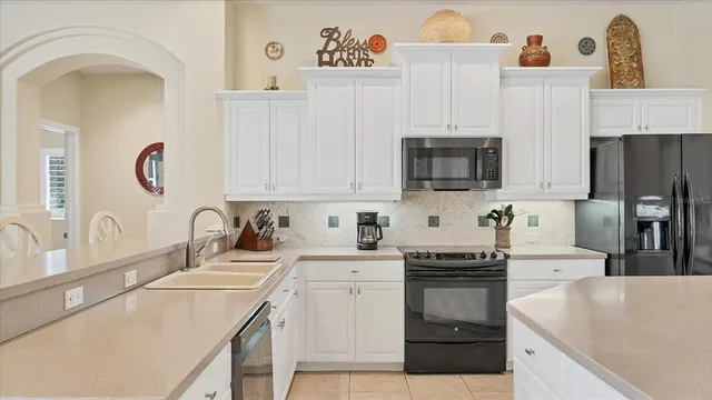 $1,250,000 | 10515 Cheval Place, Bradenton, FL 34202