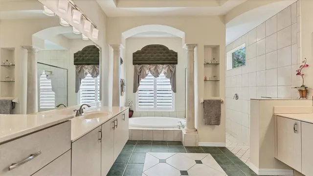 $1,250,000 | 10515 Cheval Place, Bradenton, FL 34202