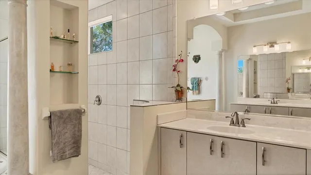 $1,250,000 | 10515 Cheval Place, Bradenton, FL 34202