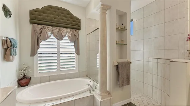 $1,250,000 | 10515 Cheval Place, Bradenton, FL 34202