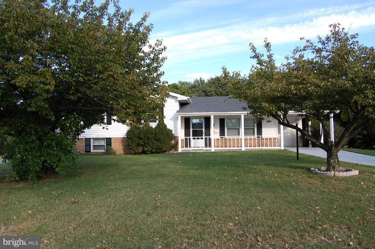 520 North York Road Sterling, VA 20164 - Photo 25 of 29 Exterior (General)
