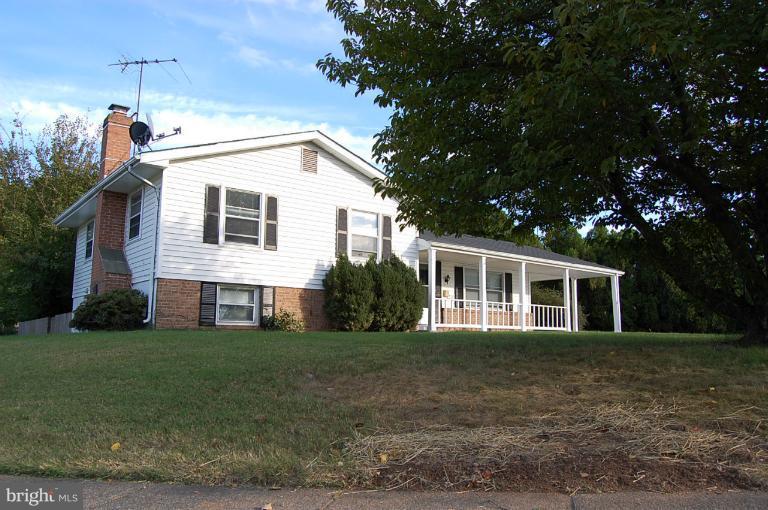 520 North York Road Sterling, VA 20164 - Photo 29 of 29 Exterior (Front)