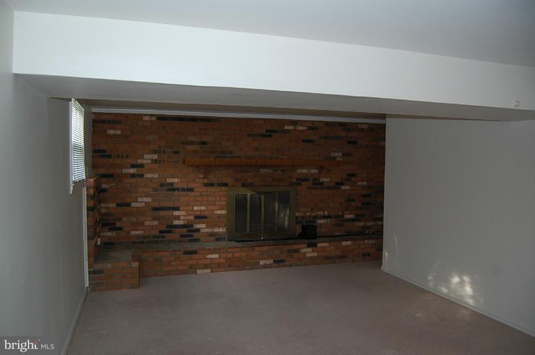 520 North York Road Sterling, VA 20164 - Photo 7 of 29 Basement