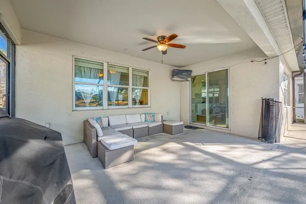 $519,900 | 11333 Emerald Shore Drive, Riverview, FL 33579