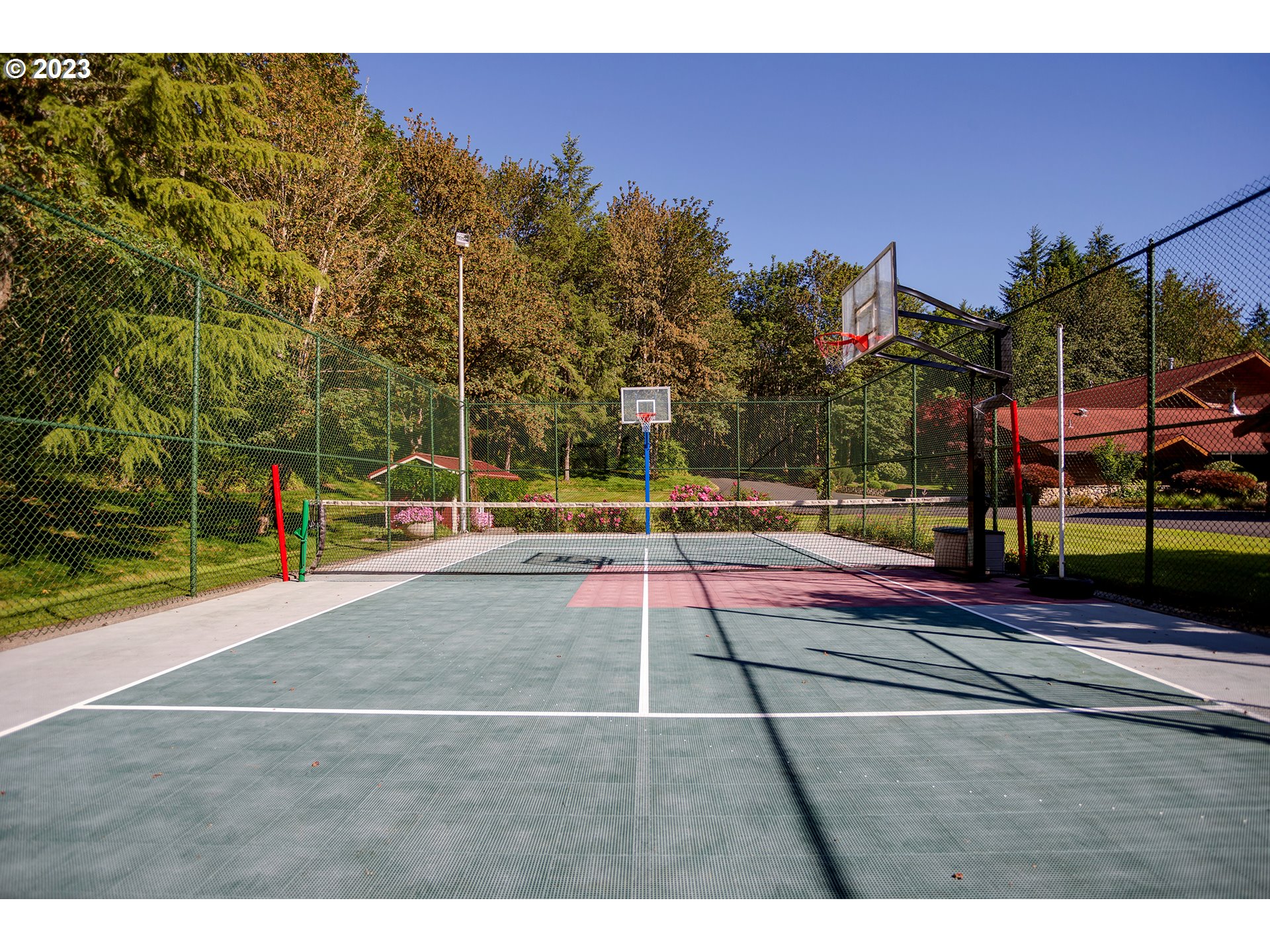 37573 Southeast Gordon Creek Road Corbett, OR 97019 - Photo 13 of 27 Sport Court