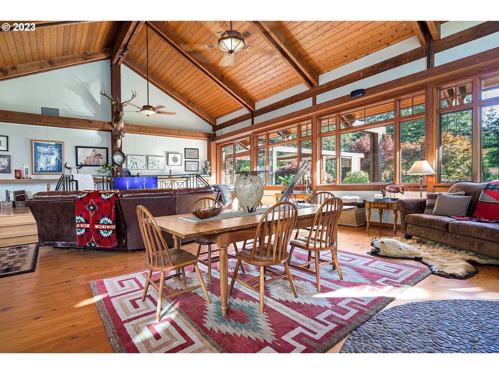 37573 Southeast Gordon Creek Road Corbett, OR 97019 - Photo 4 of 27 Living Room/Dining Room