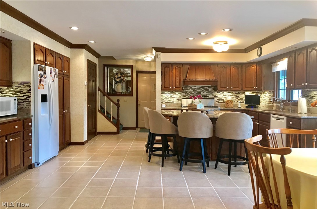 35977 Ridge Road Willoughby, OH 44094 - Photo 8 of 31 Gallery Image 8