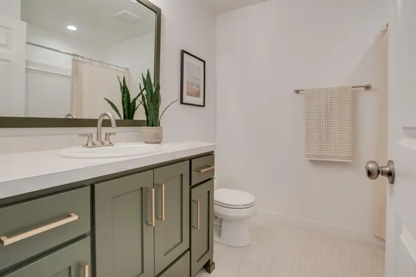 $423,460 | 6093 Martin Lane West, West Fargo, ND 58078