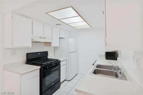 $1,050 | 405 North Lamb Boulevard, Unit G, Las Vegas, NV 89110