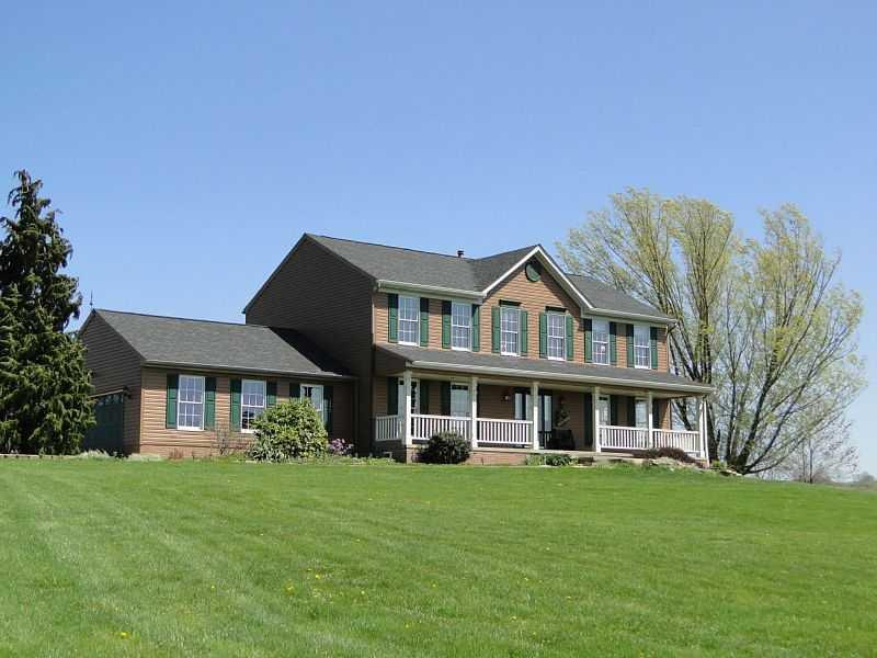 120 Maple Road Washington, PA 15301 - Photo 1 of 25 Exterior Front.