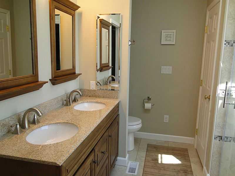 120 Maple Road Washington, PA 15301 - Photo 17 of 25 Master Bath/Spa.