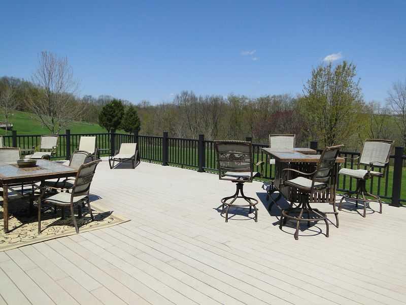 120 Maple Road Washington, PA 15301 - Photo 22 of 25 Patio/Deck.