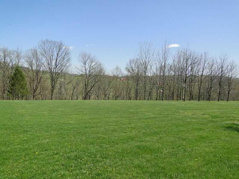 120 Maple Road Washington, PA 15301 - Photo 24 of 25 Yard/Garden.