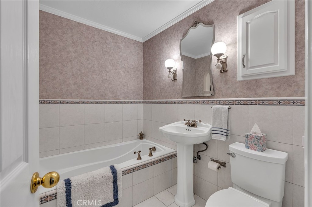 1095 Robinson Drive Merced, CA 95340 - Photo 25 of 50