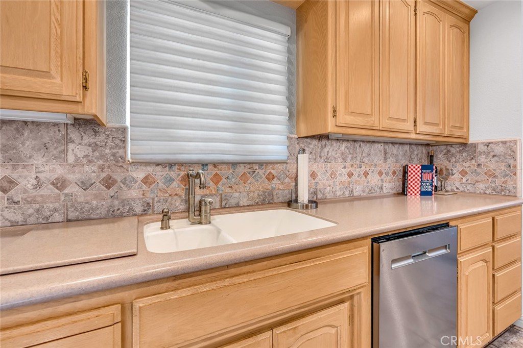 1095 Robinson Drive Merced, CA 95340 - Photo 8 of 50