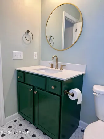 $2,200 | 255 East Delaware Avenue, Unit A, Southern Pines, NC 28387