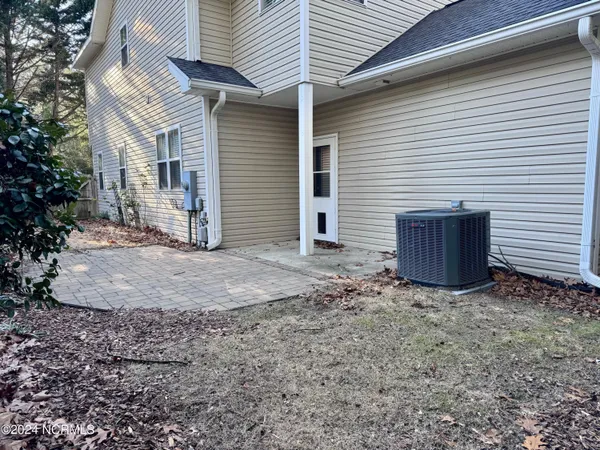 $2,200 | 255 East Delaware Avenue, Unit A, Southern Pines, NC 28387
