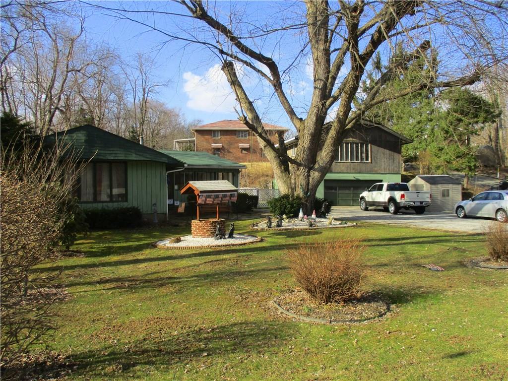 894 Deer Lane Rochester, PA 15074 - Photo 2 of 24
