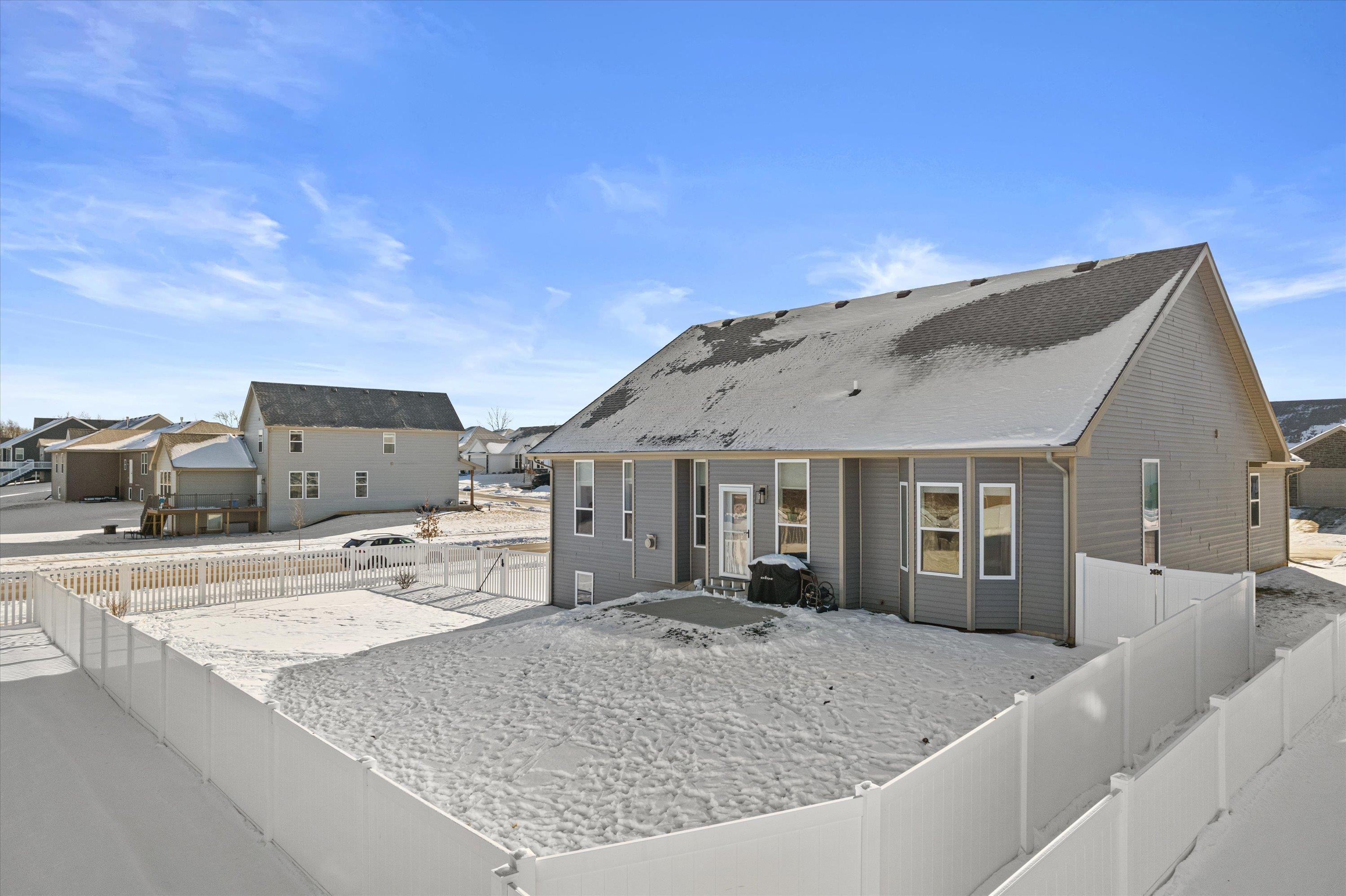 240 Cherry Street Edgerton, WI 53534 - Photo 31 of 35