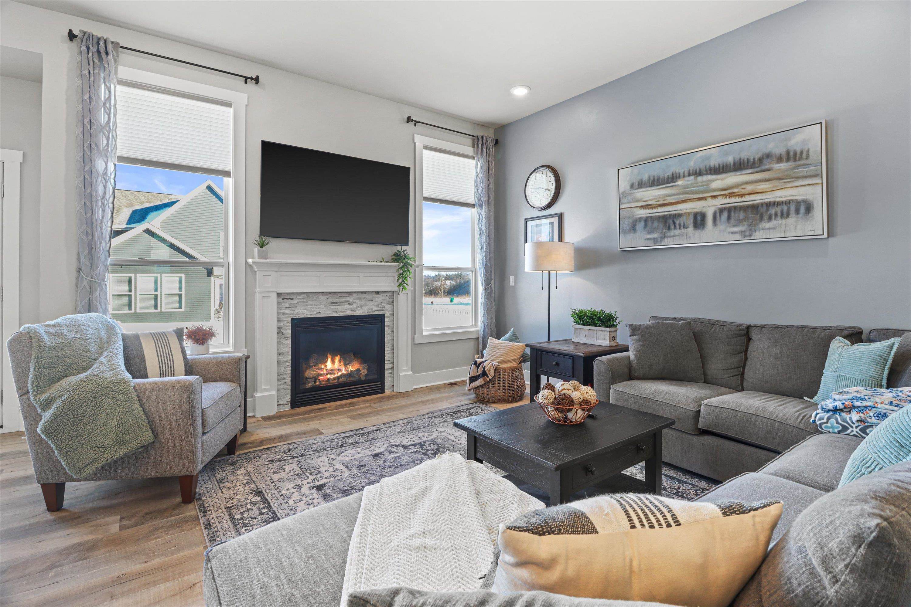 240 Cherry Street Edgerton, WI 53534 - Photo 4 of 35