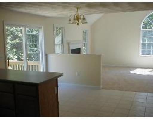 17 Bellflower Road Billerica, MA 01821 - Photo 3 of 7