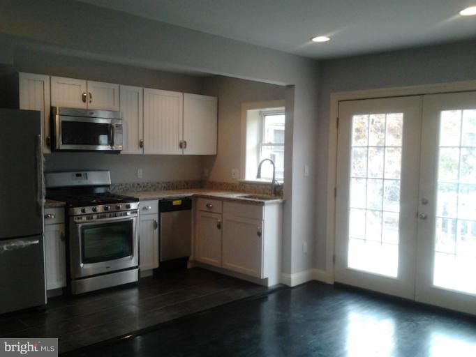4209 Benning Road Northeast Washington, DC 20019 - Photo 2 of 4 Kitchen