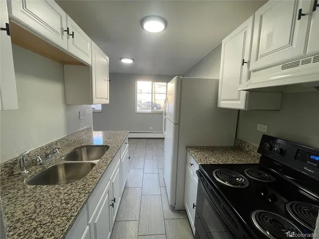 $950 | 1590 Clinton Street, Unit 2, Aurora, CO 80010