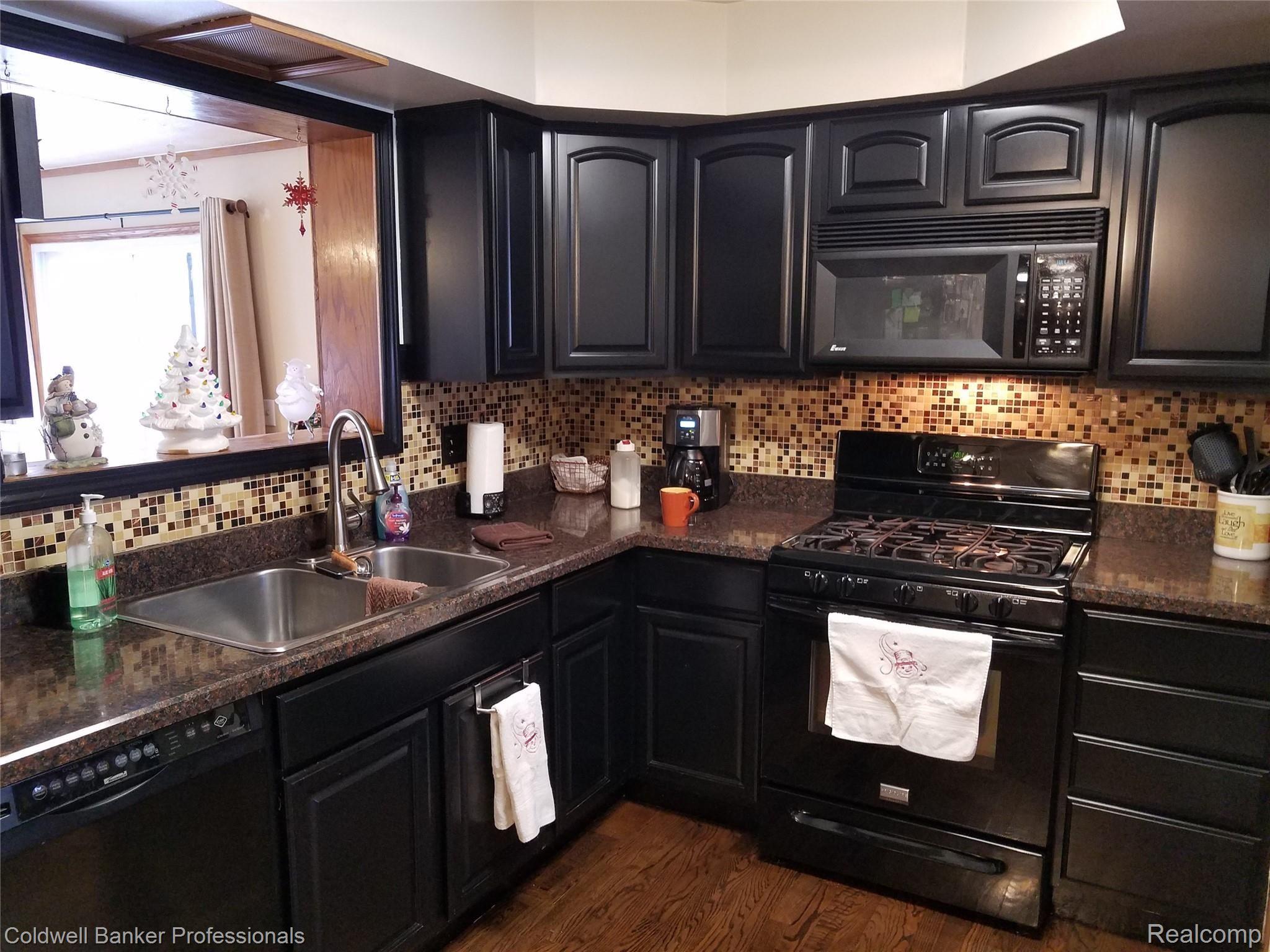 4285 Morgan Road Lake Orion, MI 48359 - Photo 13 of 39 20191211_101115.jpg