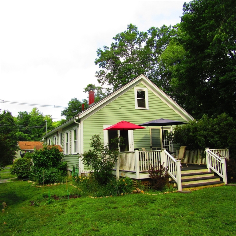 465 Spring Street Northampton, MA 01053 - Photo 4 of 30