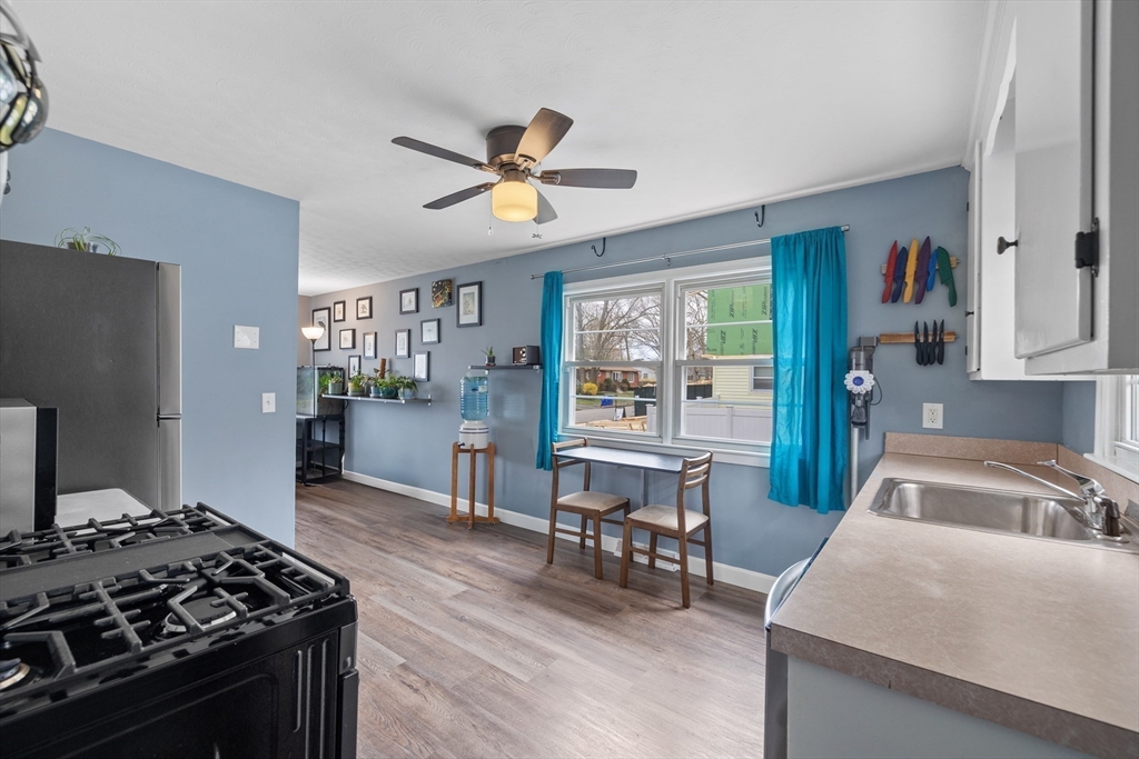 102 Brookside Road Rockland, MA 02370 - Photo 6 of 42 Gallery Image 6