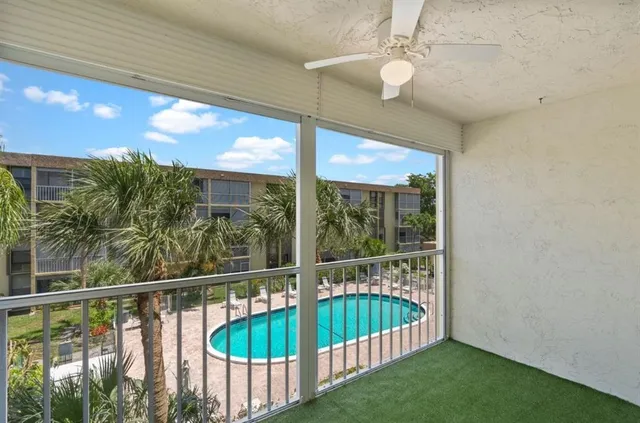 $1,999 | 367 South Federal Highway, Deerfield Beach, FL 33441