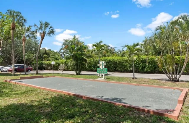 $1,999 | 367 South Federal Highway, Deerfield Beach, FL 33441