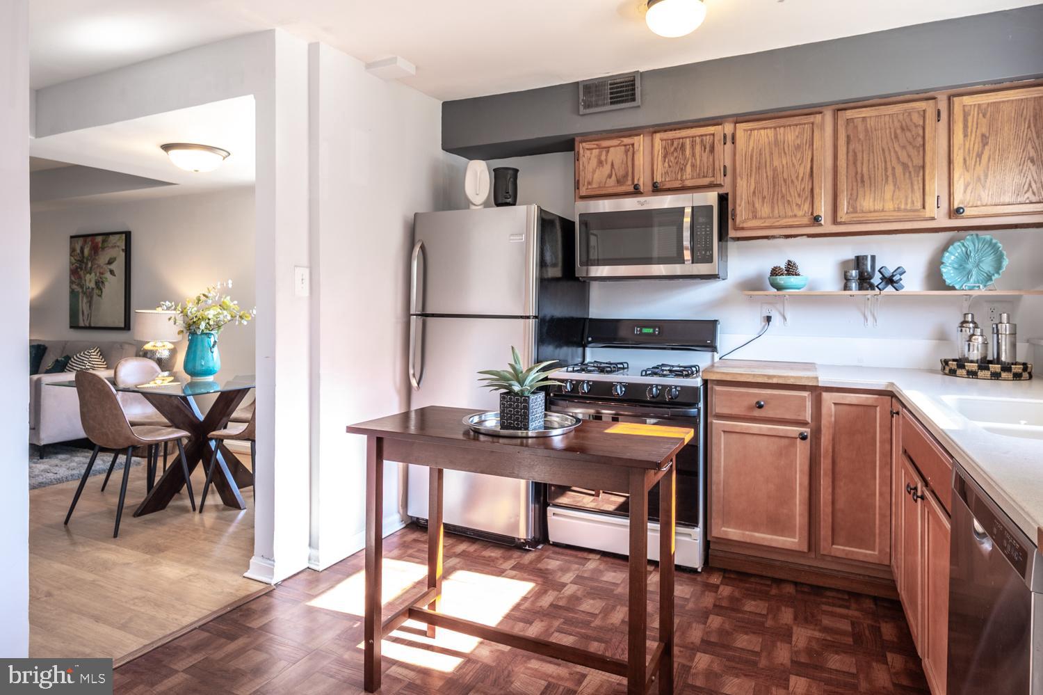 1009 First Street Alexandria, VA 22314 - Photo 11 of 31