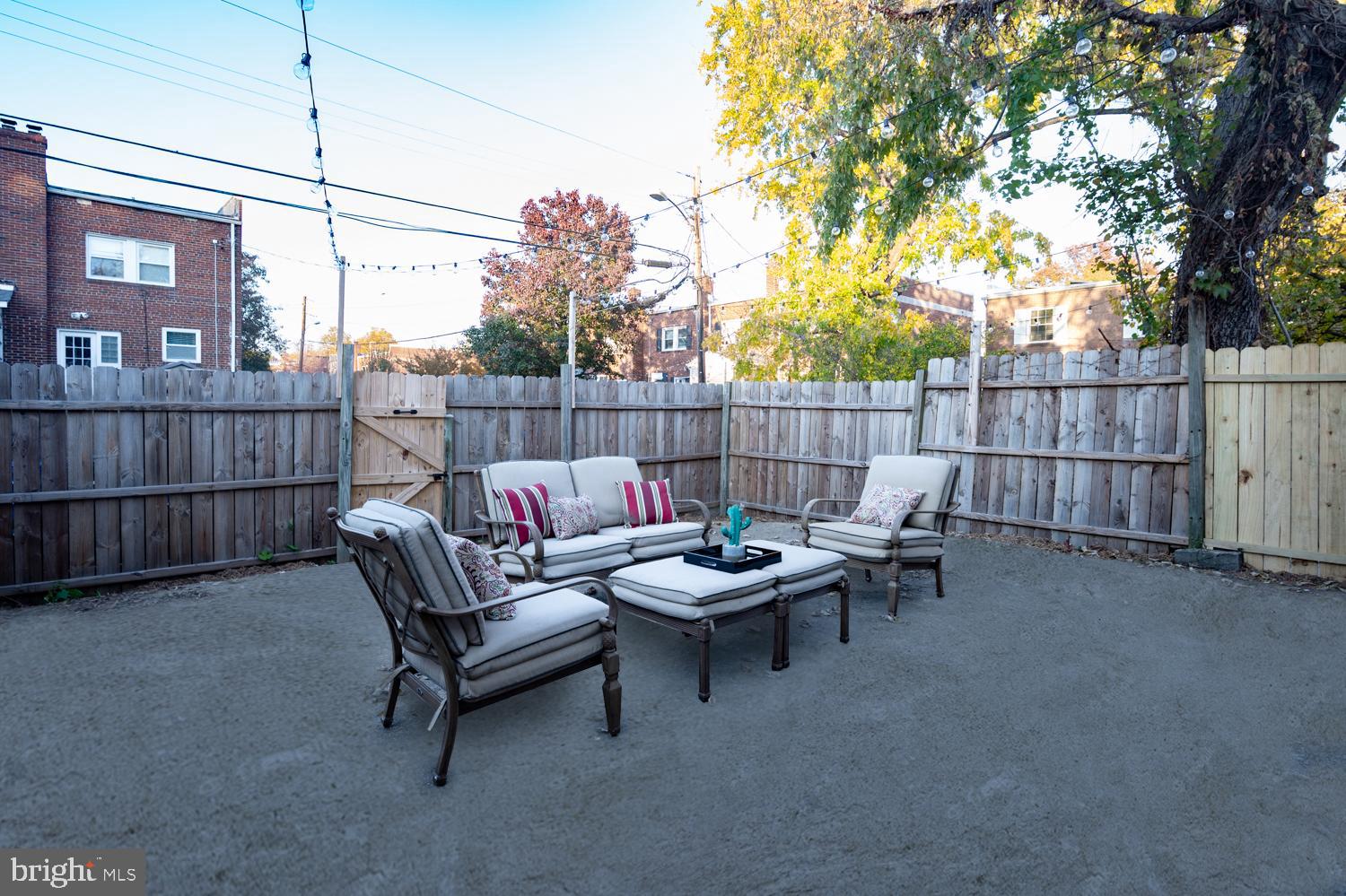 1009 First Street Alexandria, VA 22314 - Photo 14 of 31 The fenced in courtyard is a blank slate!