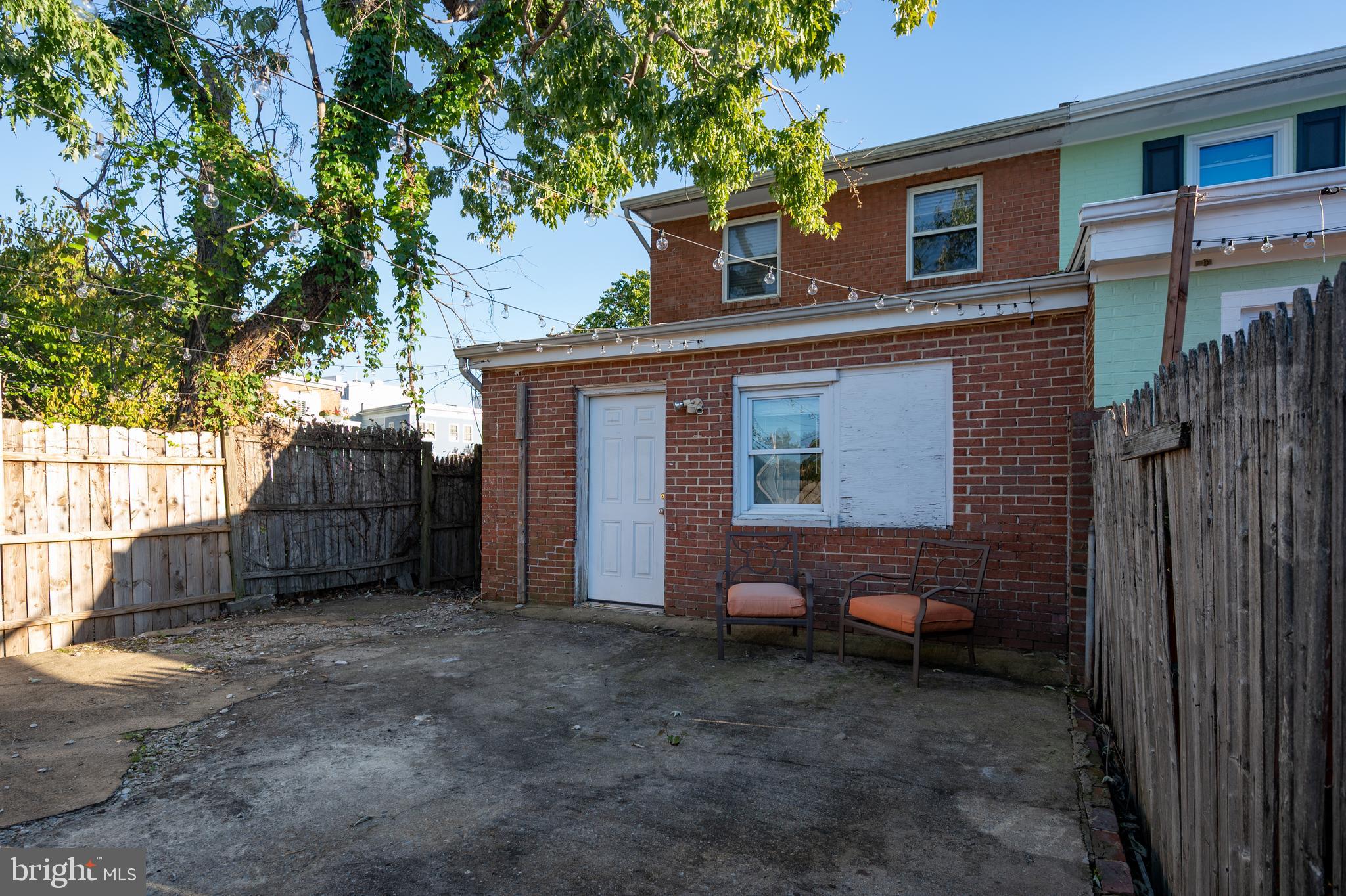 1009 First Street Alexandria, VA 22314 - Photo 20 of 31 Rear Entrance off of alley