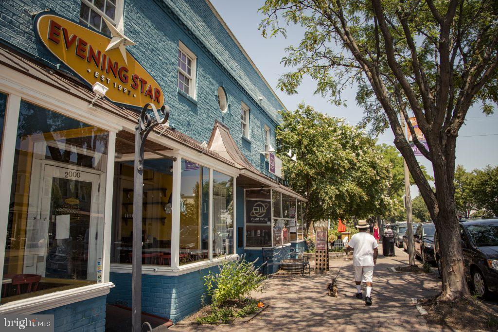 1009 First Street Alexandria, VA 22314 - Photo 28 of 31 Del Ray is also close by....