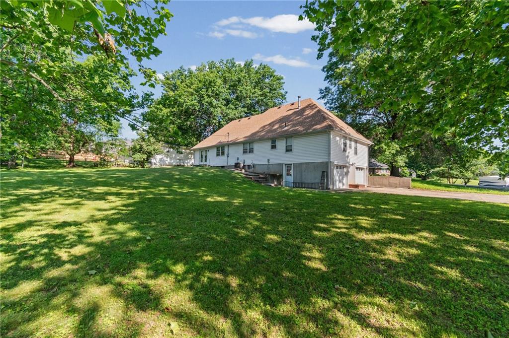 211 Rothrock Avenue Richmond, MO 64085 - Photo 26 of 32