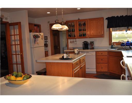 175 Hannahstown Road Butler, PA 16002 - Photo 8 of 15 Kitchen.