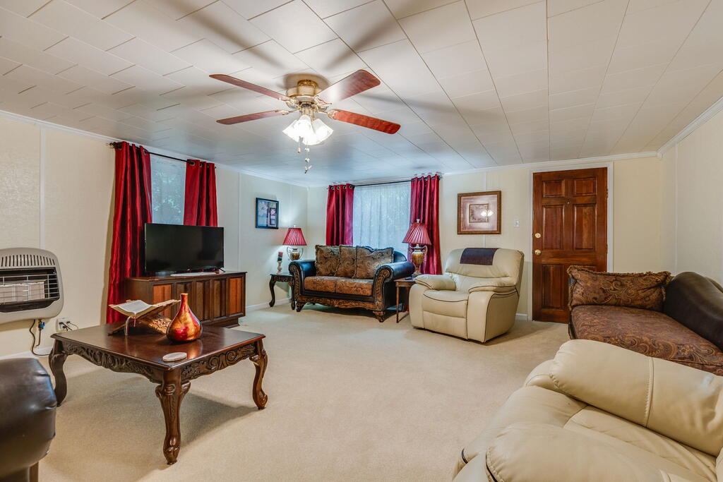 9729 Sandlick Road Bee, VA 24217 - Photo 6 of 32 Gallery Image 6