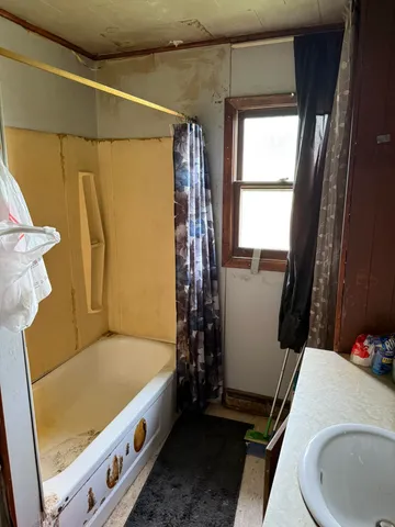 $89,900 | 8356 East Loop Road, Hesperia, MI 49421