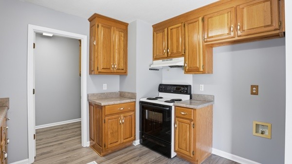 19 Ash Grove Road Fayetteville, TN 37334 - Photo 20 of 31 a kitchen with a stove top oven
