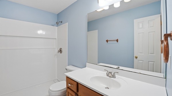 19 Ash Grove Road Fayetteville, TN 37334 - Photo 26 of 31 a bathroom with a sink toilet and shower