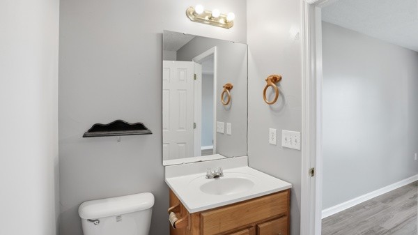 19 Ash Grove Road Fayetteville, TN 37334 - Photo 27 of 31 a bathroom with a sink a toilet and shower