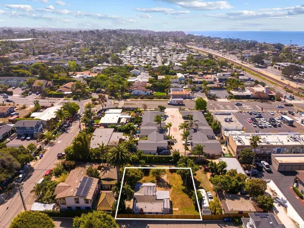 $1,799,000 | 940 Hermes Avenue, Encinitas, CA 92024