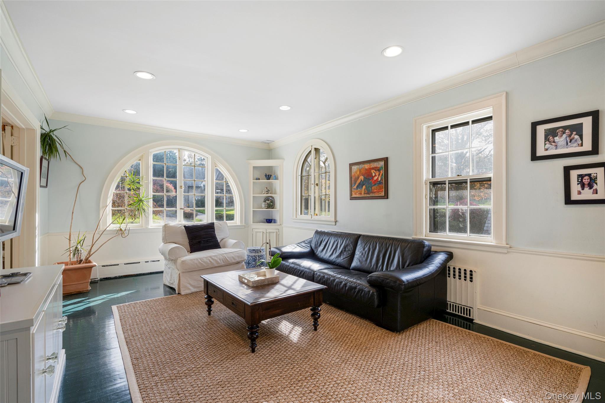 290 Overlook Road New Rochelle, NY 10804 - Photo 11 of 38 a living room with furniture and a large window