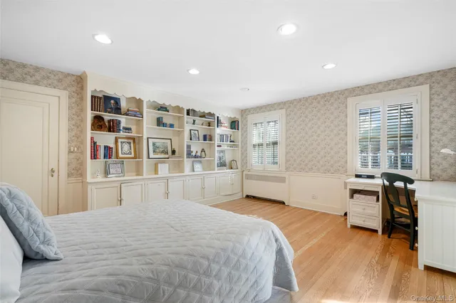 $2,675,000 | 290 Overlook Road, New Rochelle, NY 10804