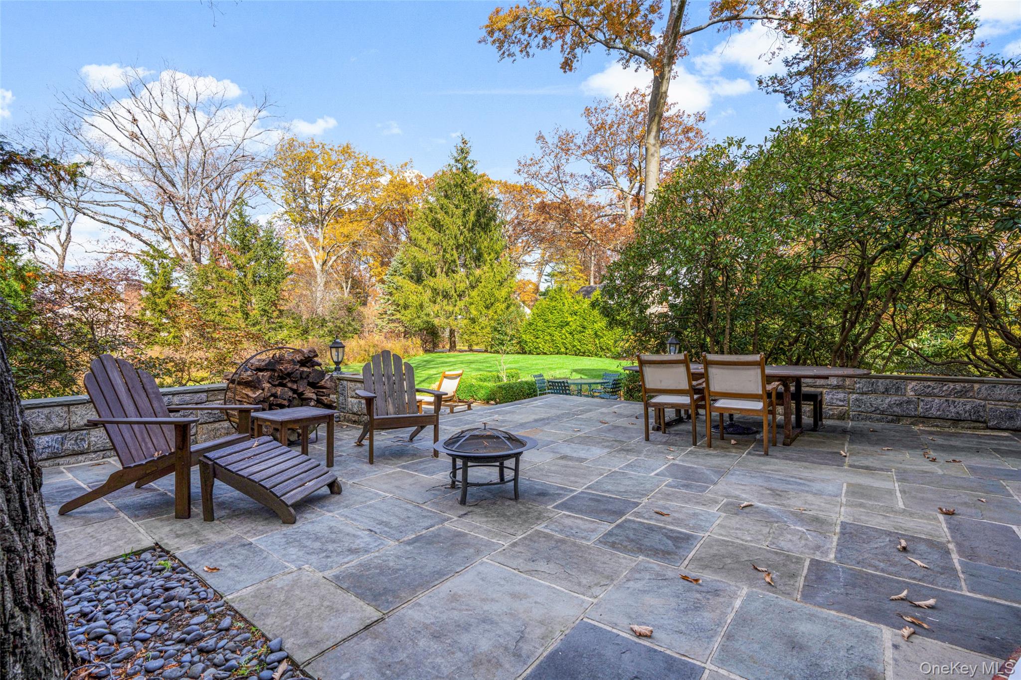 290 Overlook Road New Rochelle, NY 10804 - Photo 26 of 38 a view of a lounge chairs in a patio
